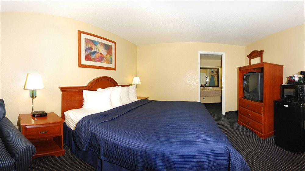 Econo Lodge Kingsville Exterior photo