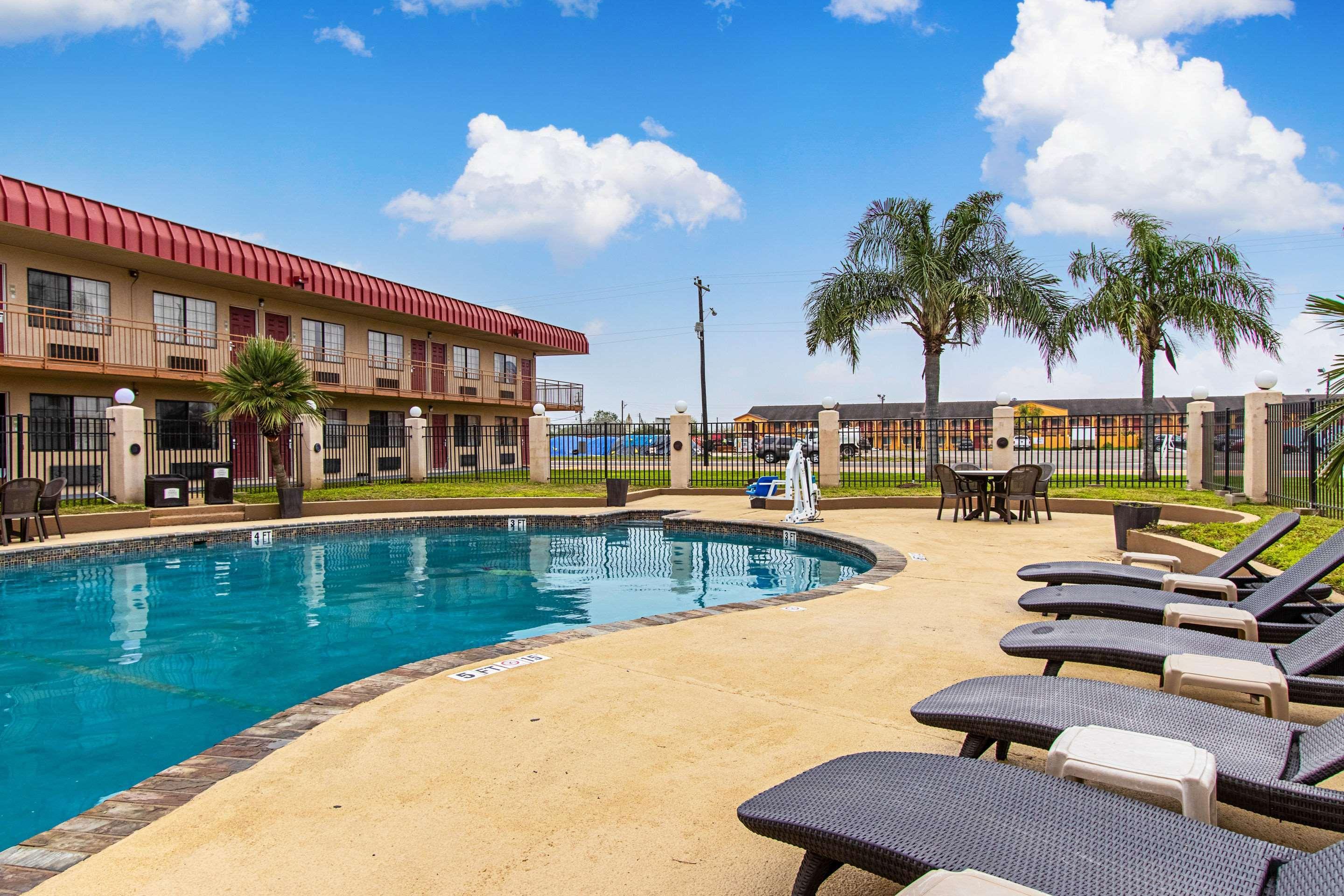 Econo Lodge Kingsville Exterior photo